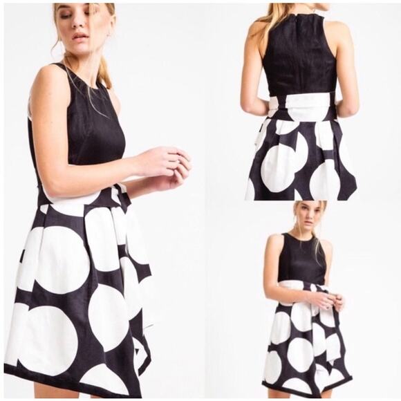 Banana Republic Black and White Circle Mini Dress - Picture 1 of 9